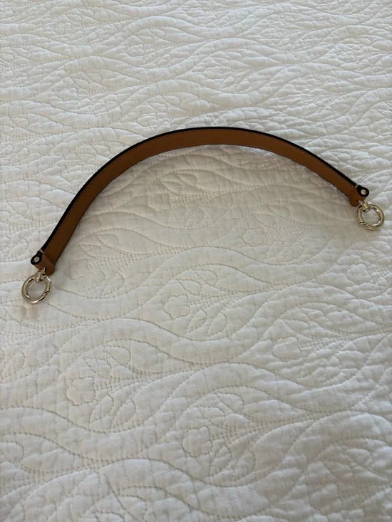 kate spade tan pebbled leather Hudson crossbody - Picture 9 of 11